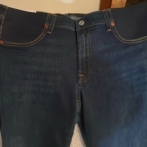 Cropped Alexa maternity jeans NWT
